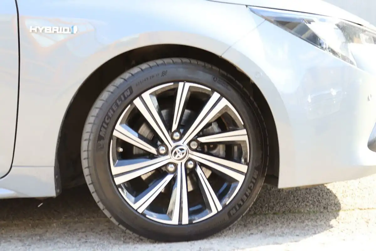 2021-toyota-corolla-20-vvt-i-design-spare-wheel-touring-sports-big-31