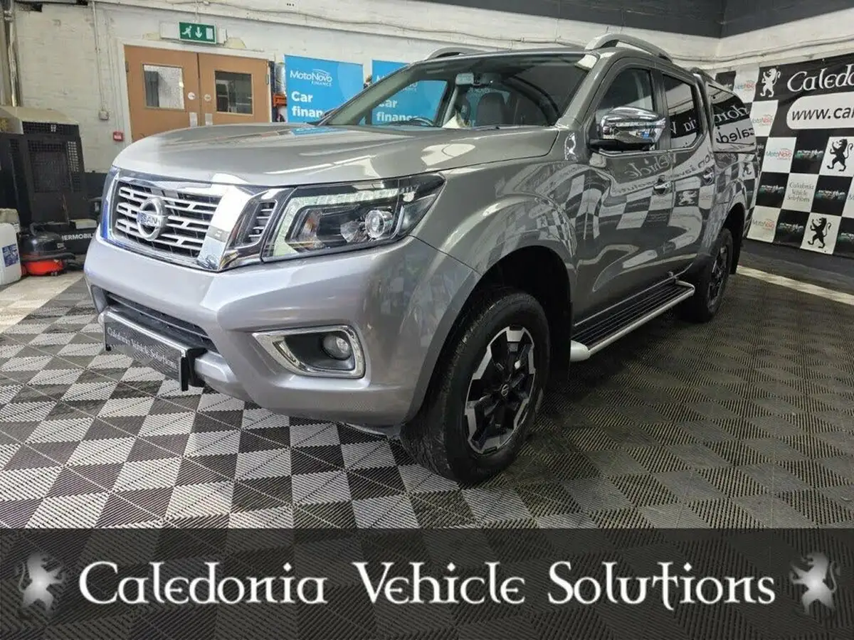 2021-nissan-navara-23dci-tt-tekna-8-navileather-auto-big-19