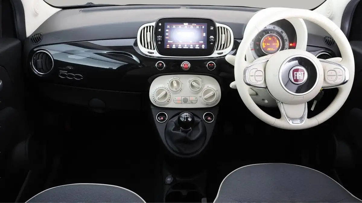 2020-fiat-500-12-lounge-big-11