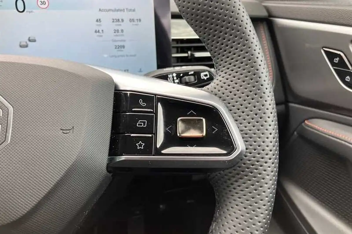 2024-mg-hs-15t-gdi-trophy-273ps-plug-in-hybrid-1496cc-auto-big-21