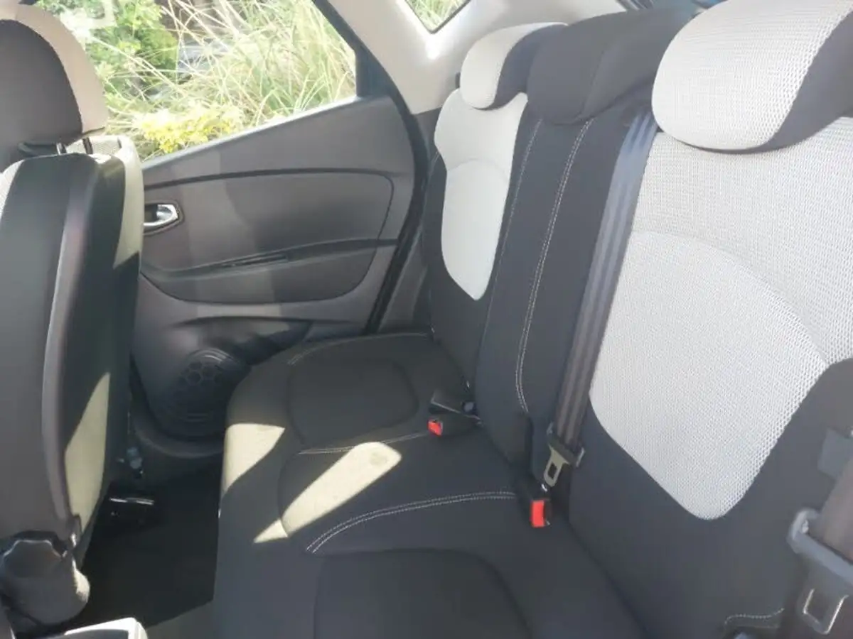 2018-renault-captur-09-tce-iconic-big-5