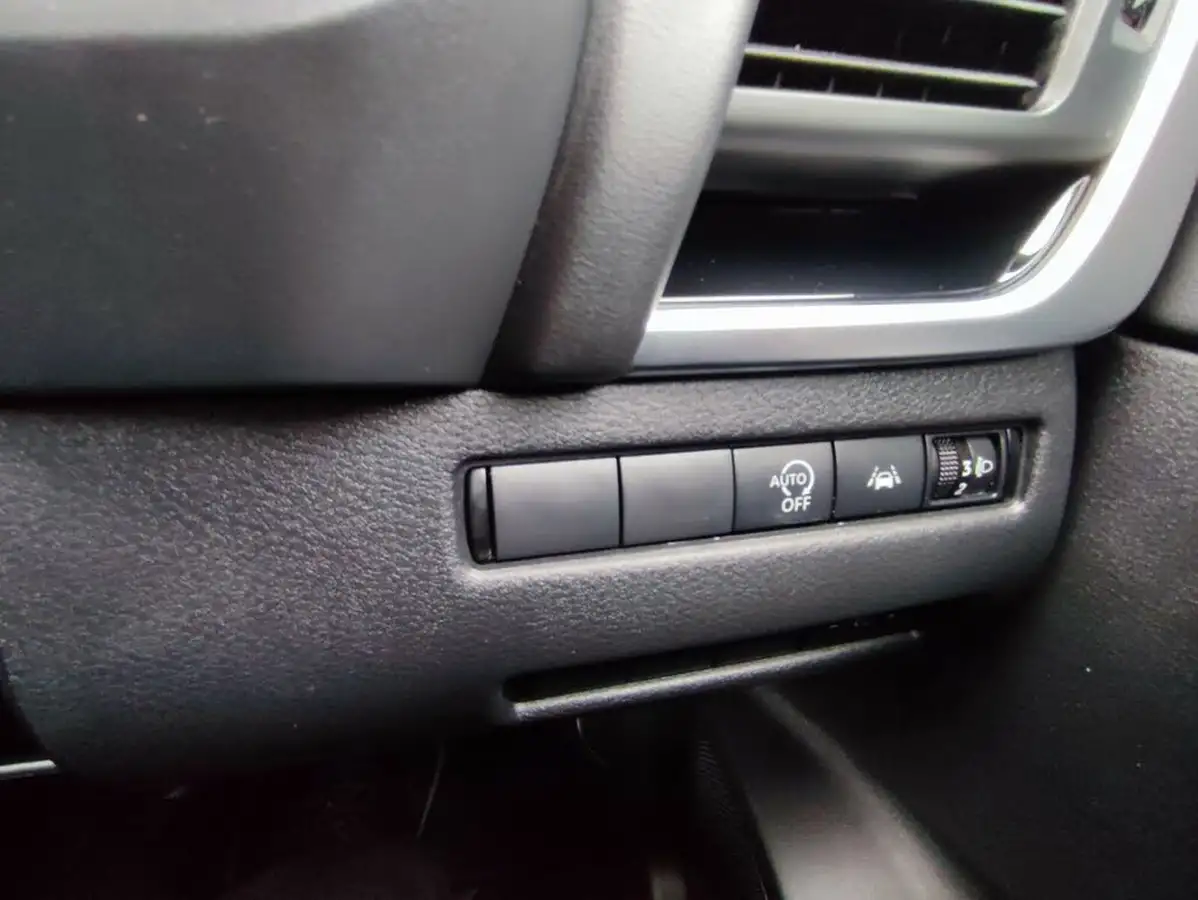2022-nissan-qashqai-13-dig-t-n-connecta-140ps-big-17