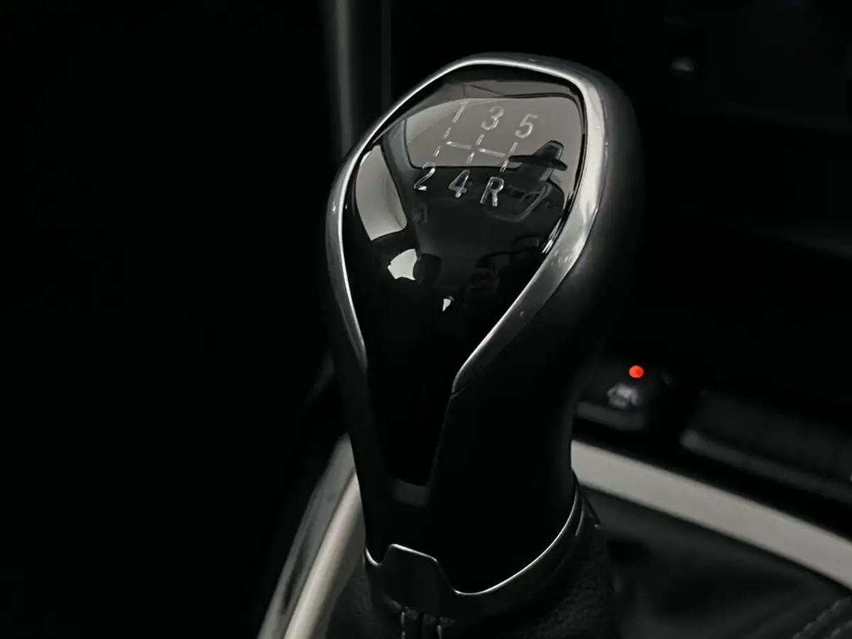 2020-vauxhall-corsa-12i-se-big-38