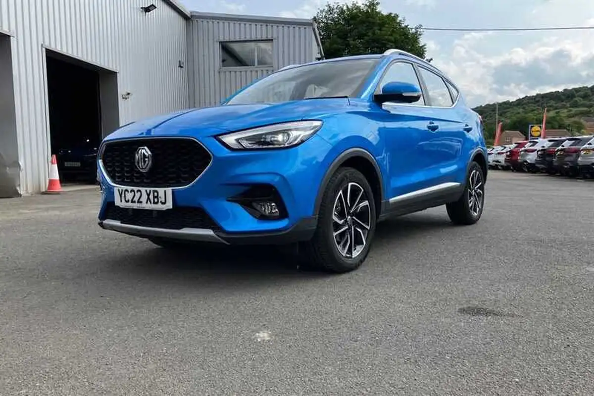 2022-mg-zs-suv-10t-gdi-exclusive-big-38