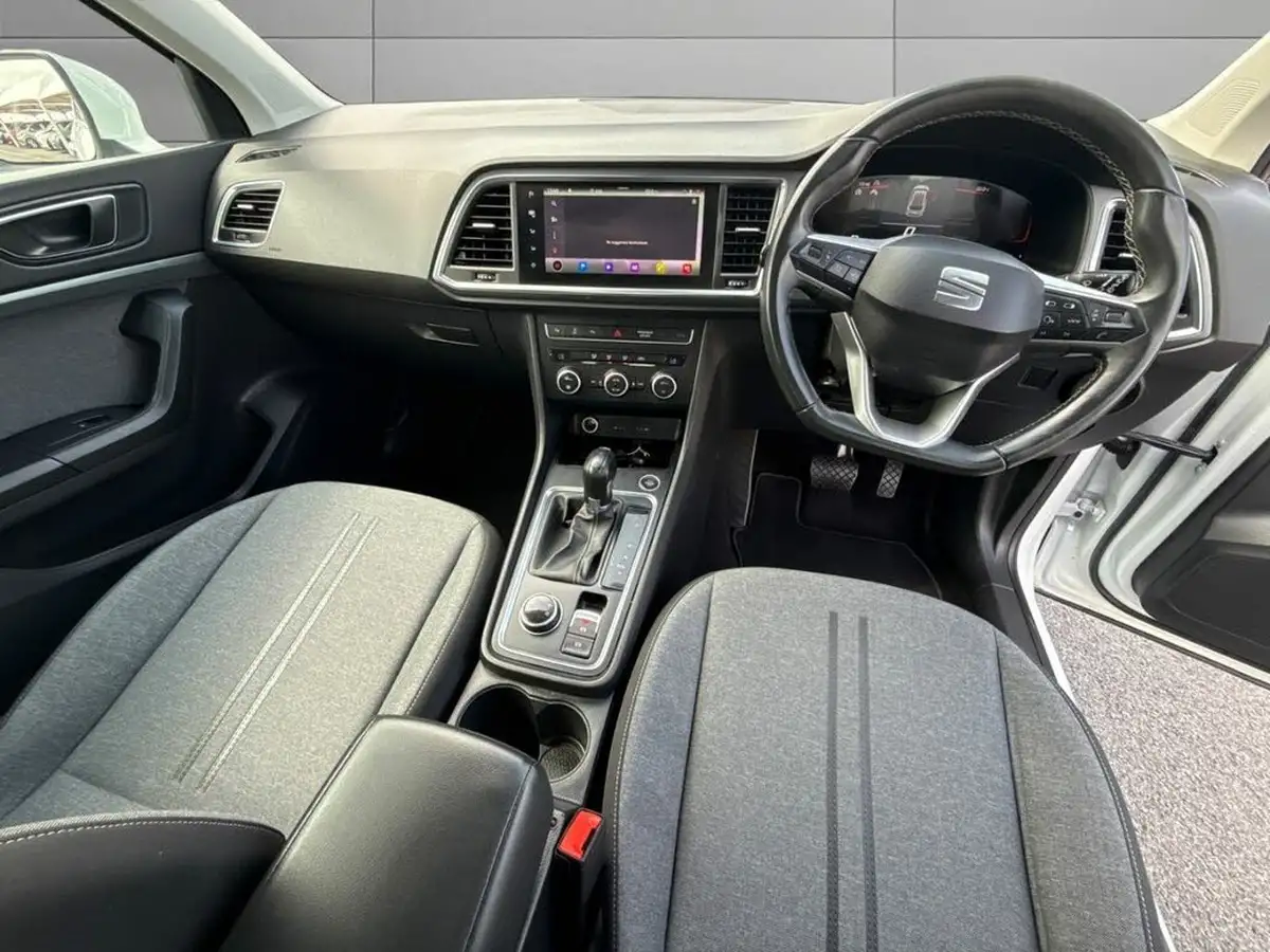 2023-seat-ateca-15-ecotsi-se-technology-dsg-big-9