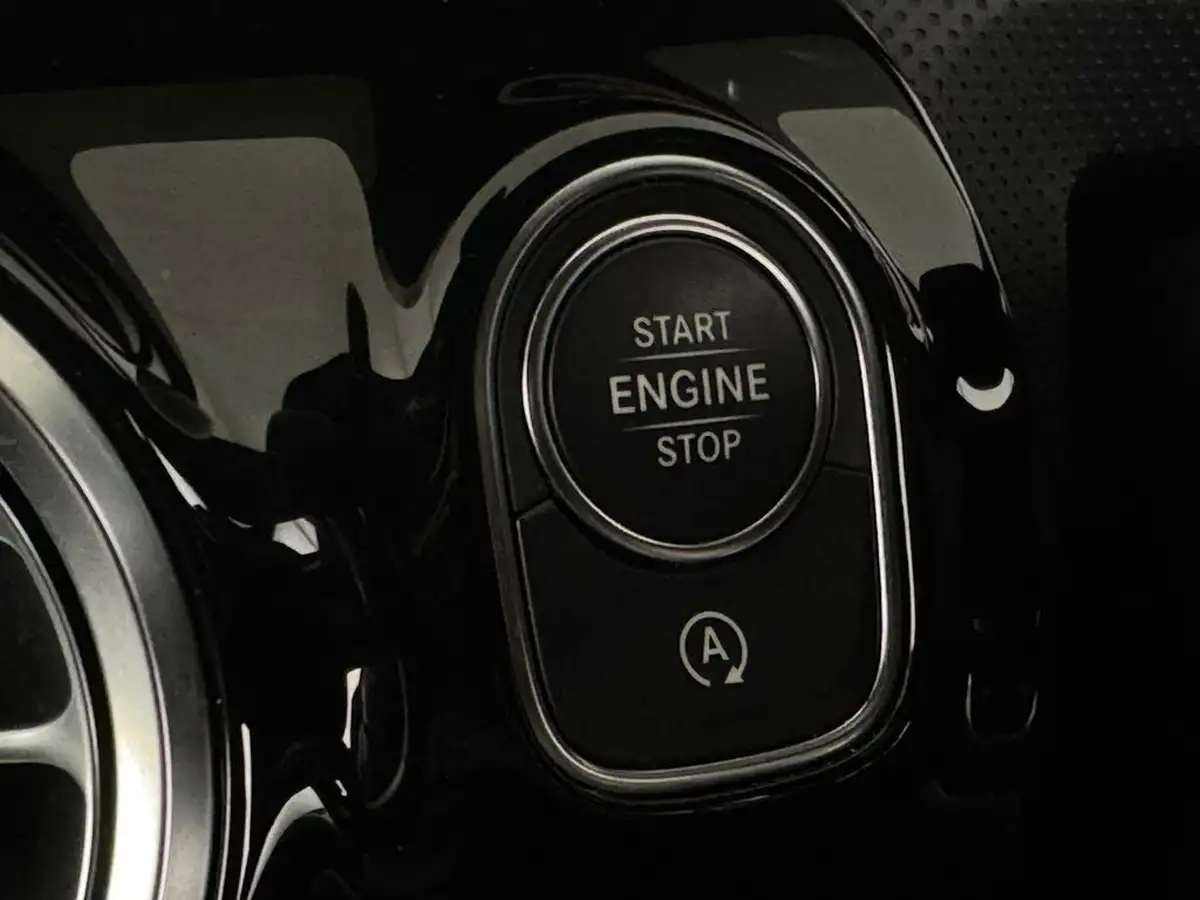 2022-mercedes-benz-a-class-13-a180-amg-line-executive-edition-hatchback-5d-7g-dct-big-62