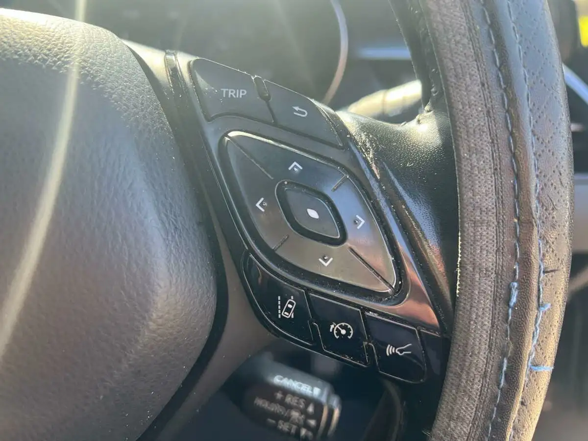 2021-toyota-c-hr-18-vvt-i-design-big-34