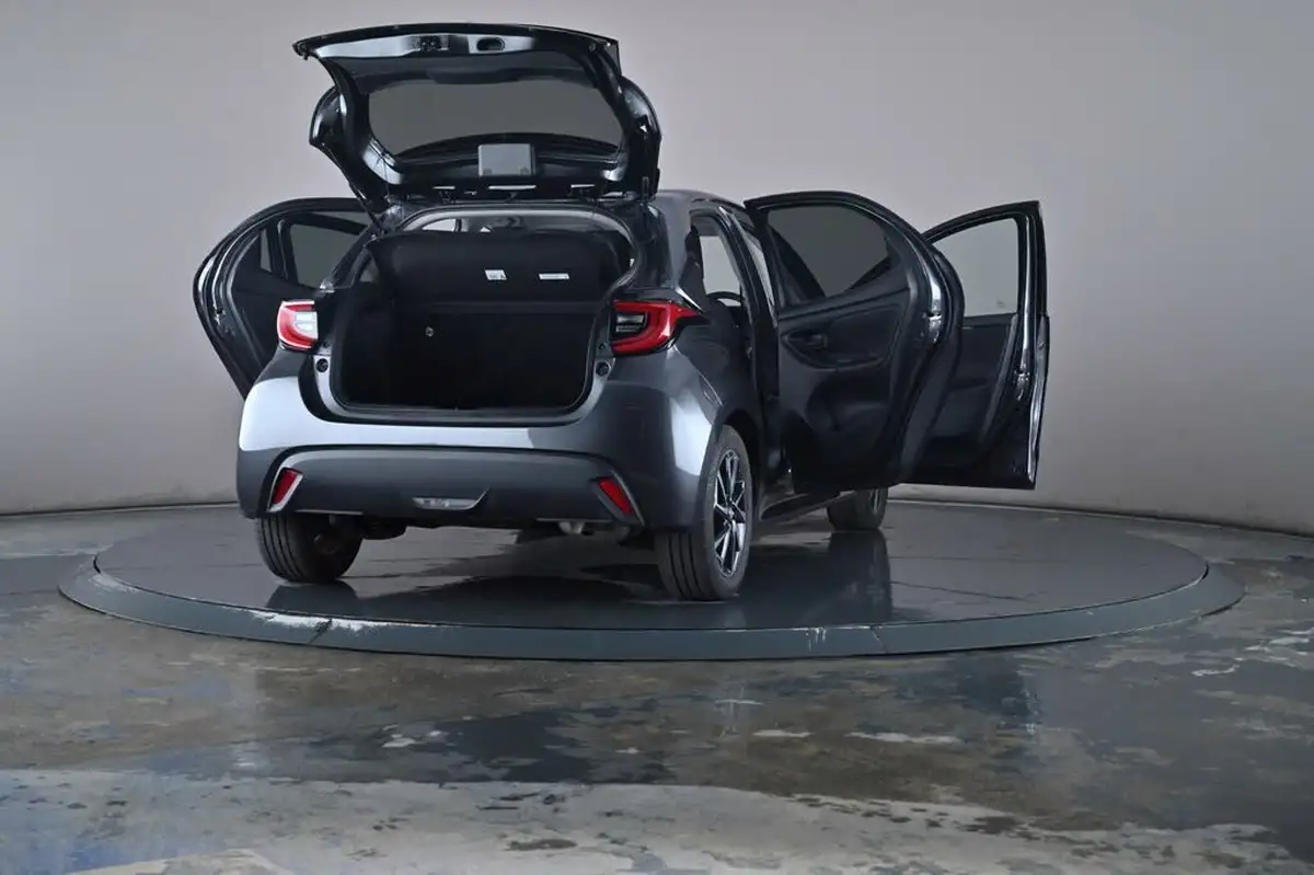 2023-toyota-yaris-15-vvt-i-design-big-58