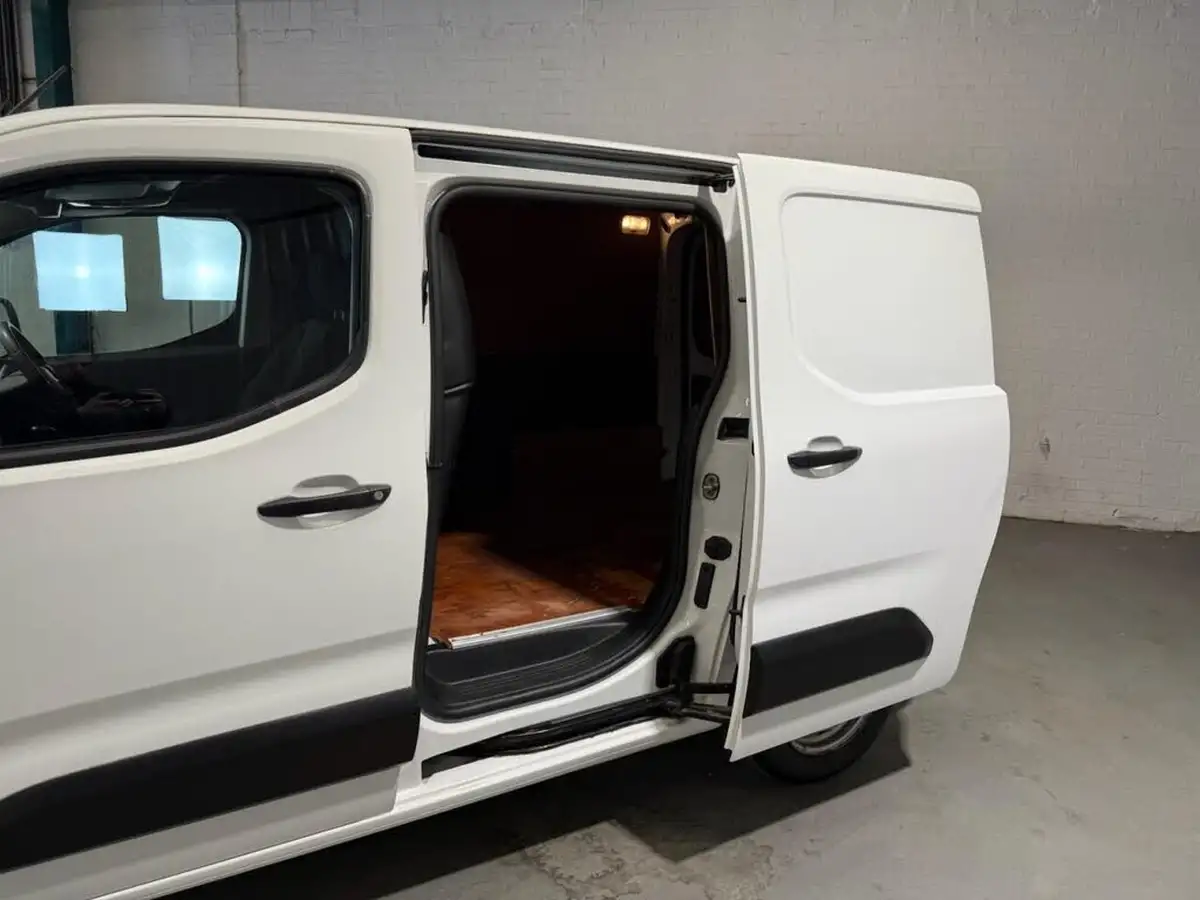 2022-vauxhall-combo-15cdti-dynamic-2000-100pseu6d-big-13