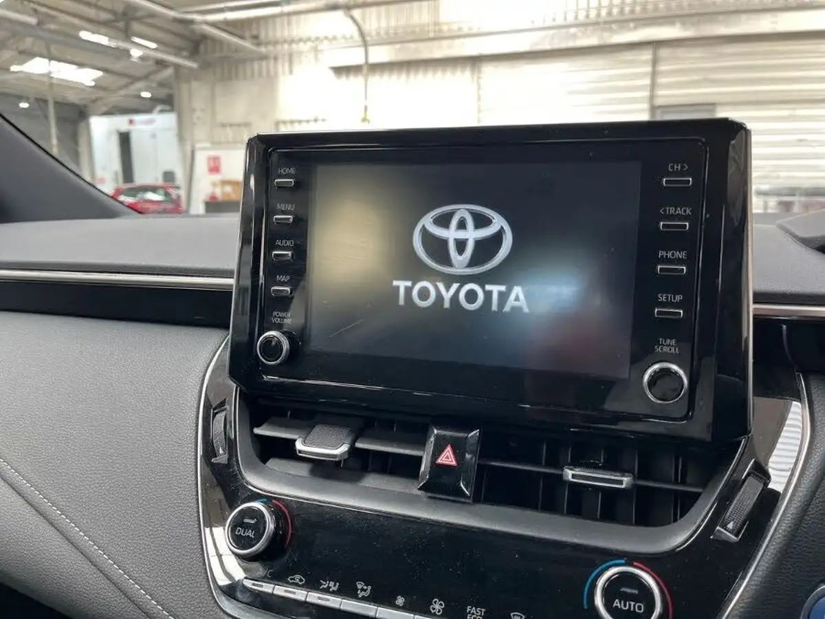 2022-toyota-corolla-18-vvt-i-icon-120bhp-spare-wheel-touring-sports-5d-big-23