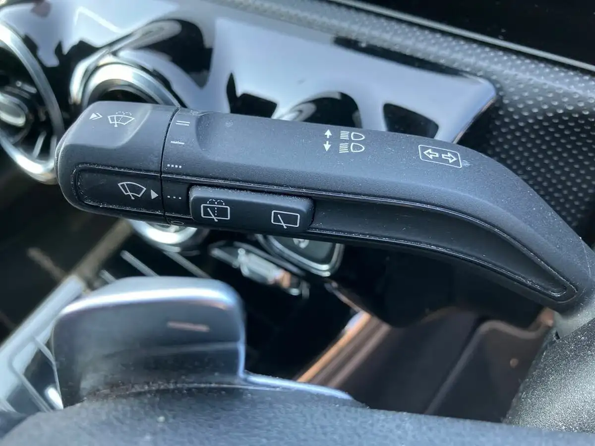 2020-mercedes-benz-a-class-13-a180-amg-line-executive-hatchback-5d-7g-dct-big-34
