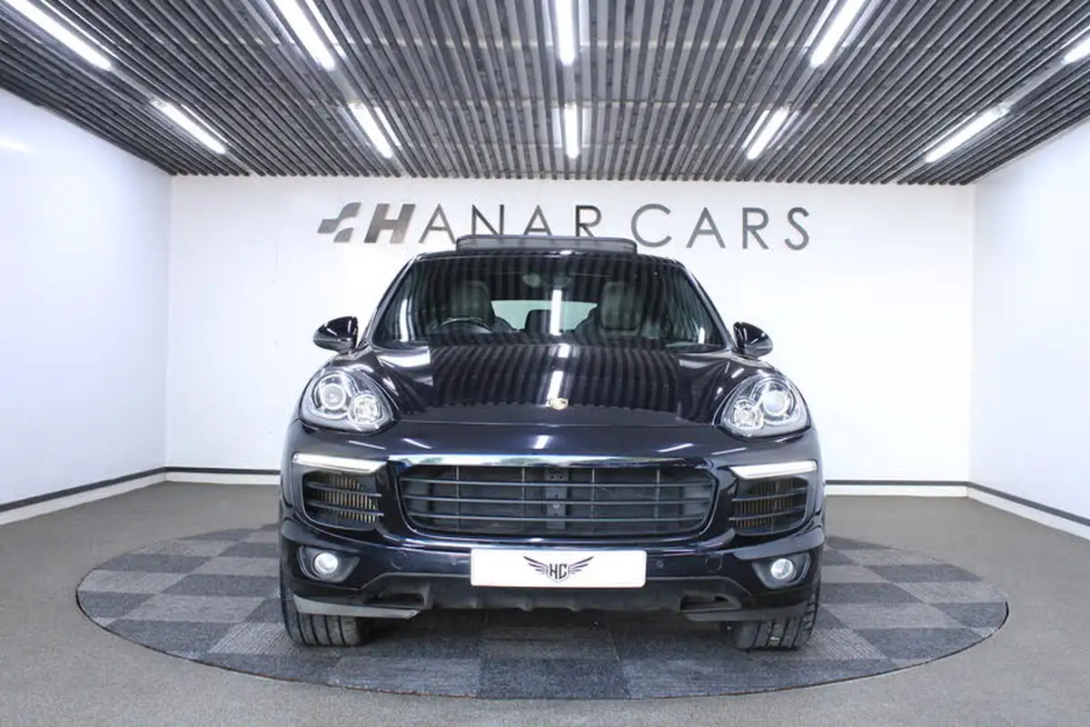 2016-porsche-cayenne-30td-big-3