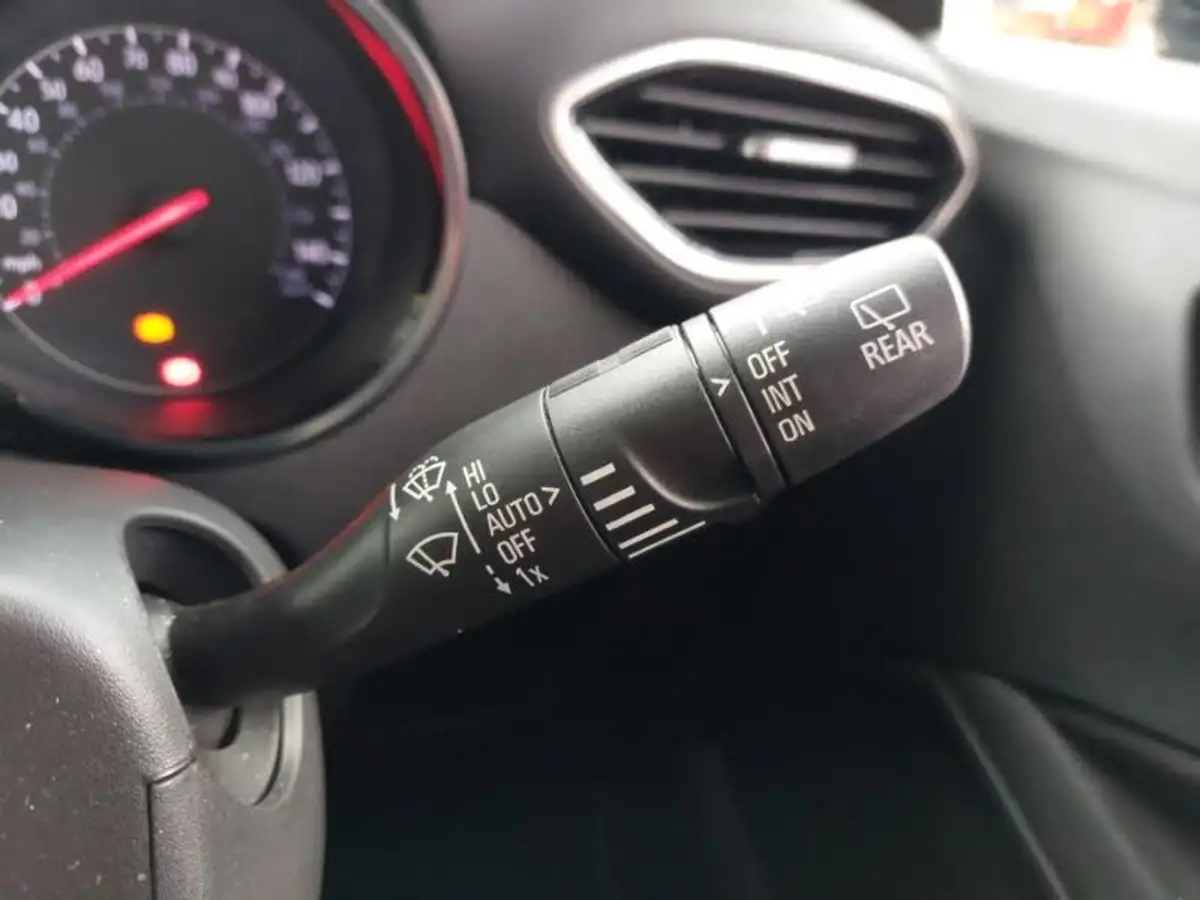 2022-vauxhall-crossland-15-ultimate-110ps-big-16