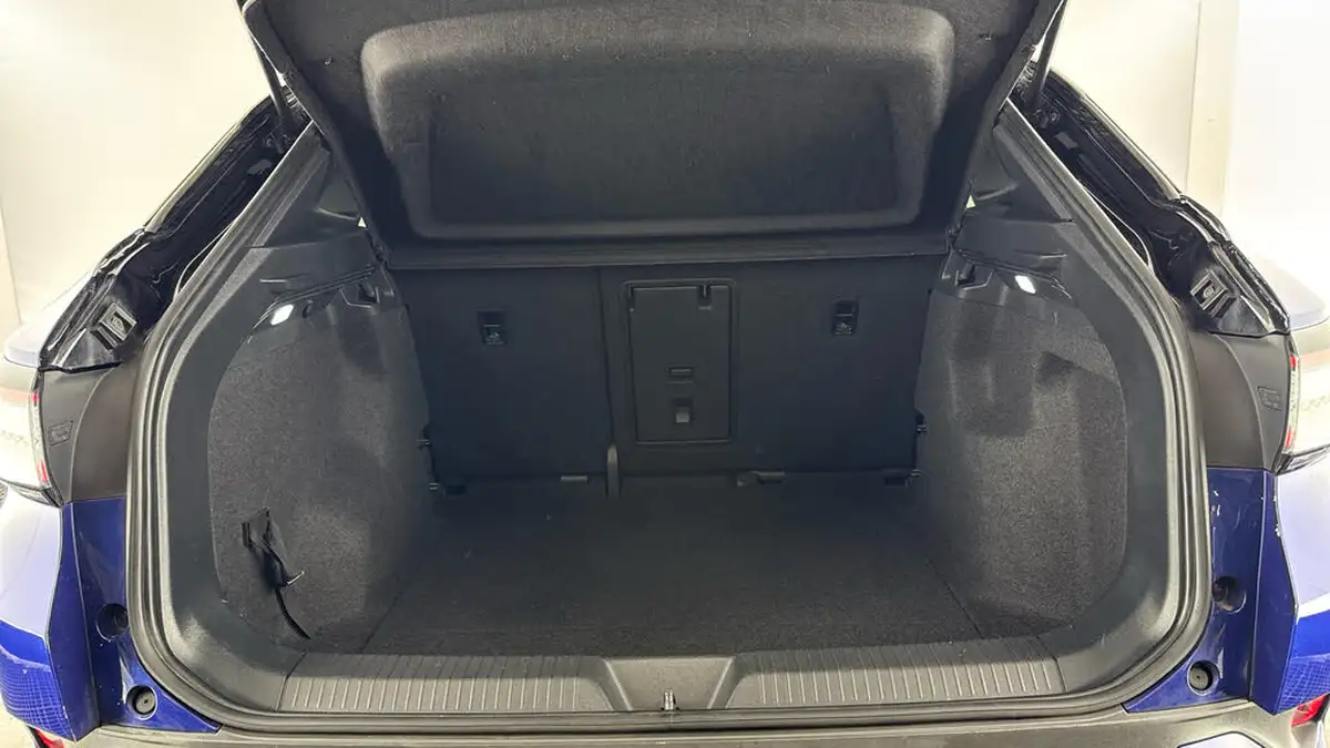 2021-volkswagen-id4-e-first-edition-big-14