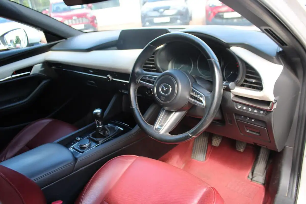 2021-mazda-mazda3-20-100th-anniversary-edition-big-10
