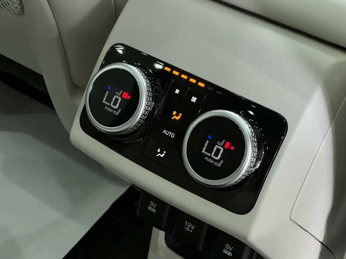 2019-jaguar-i-pace-ev400-hse-big-76