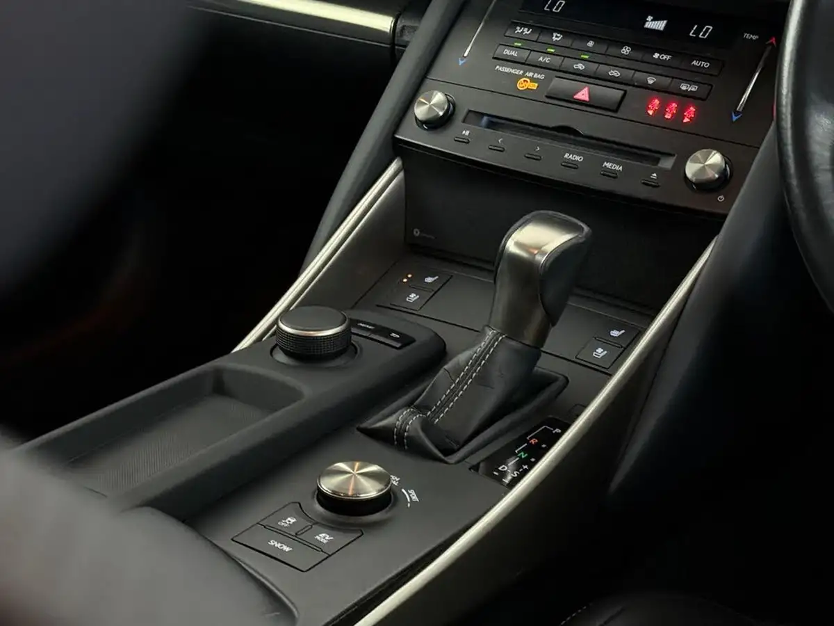 2018-lexus-is-300h-25-advance-lexus-navigation-big-37