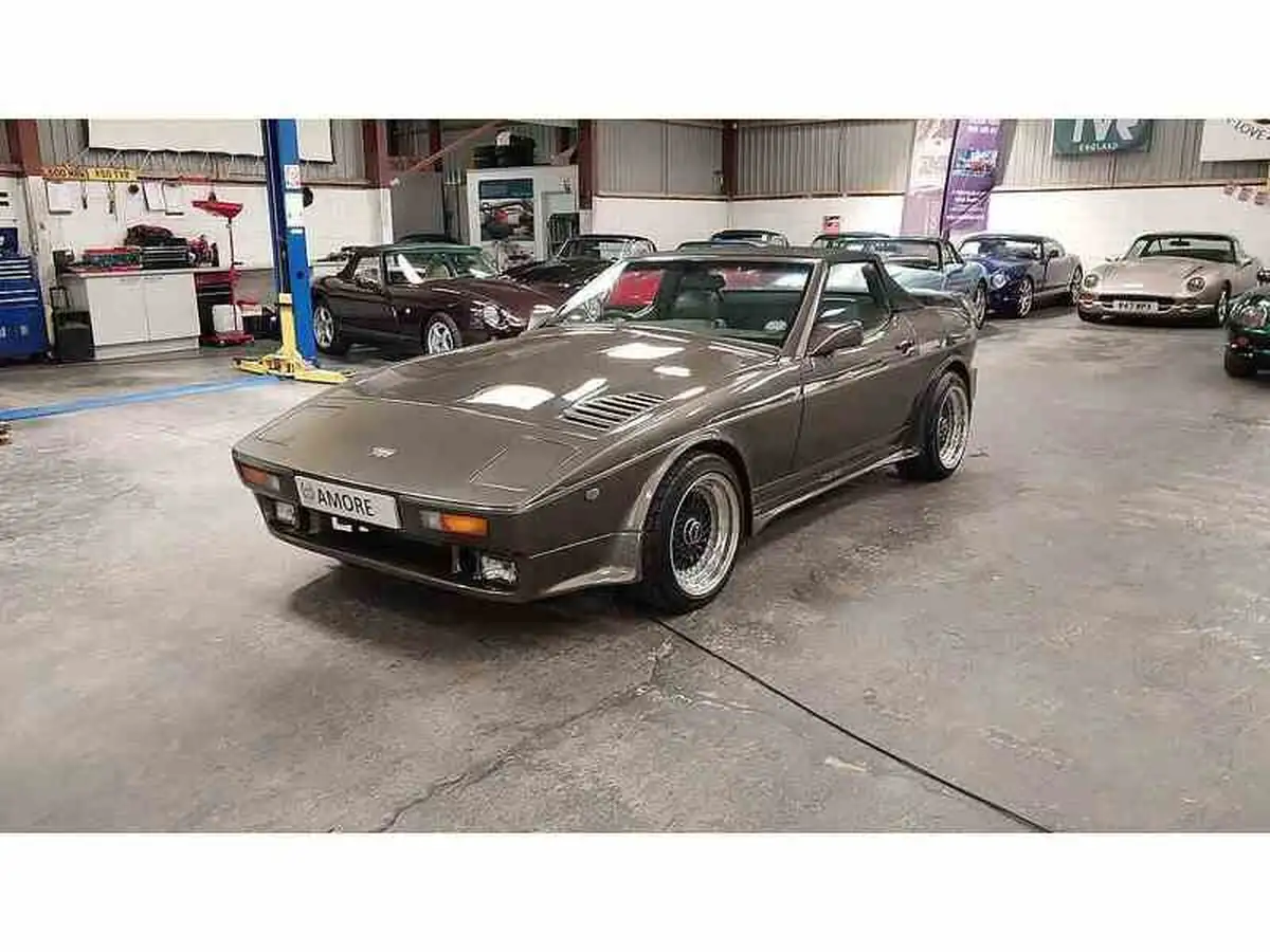 1991-tvr-s-40-v8-big-7