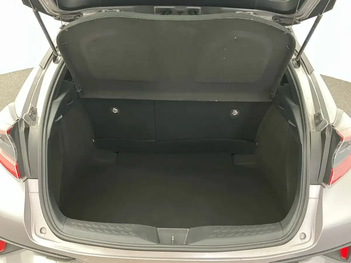 2017-toyota-c-hr-18-vvt-i-dynamic-big-22