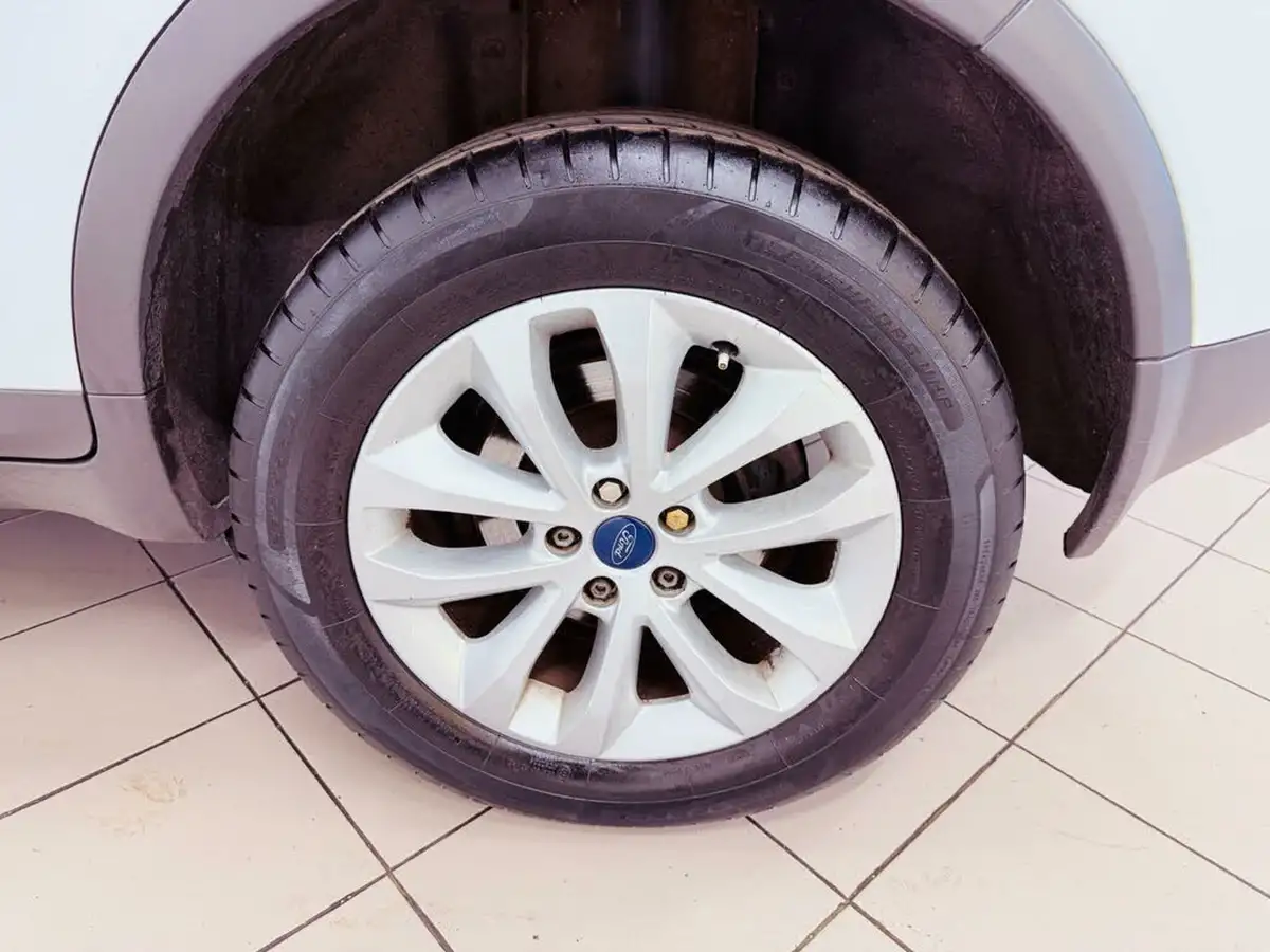 2012-ford-kuga-20td-titanium-163ps-4x4-big-23
