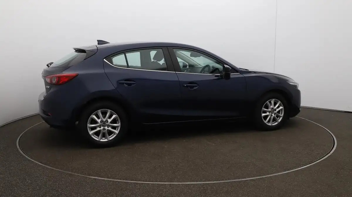 2018-mazda-mazda3-20-se-nav-big-47