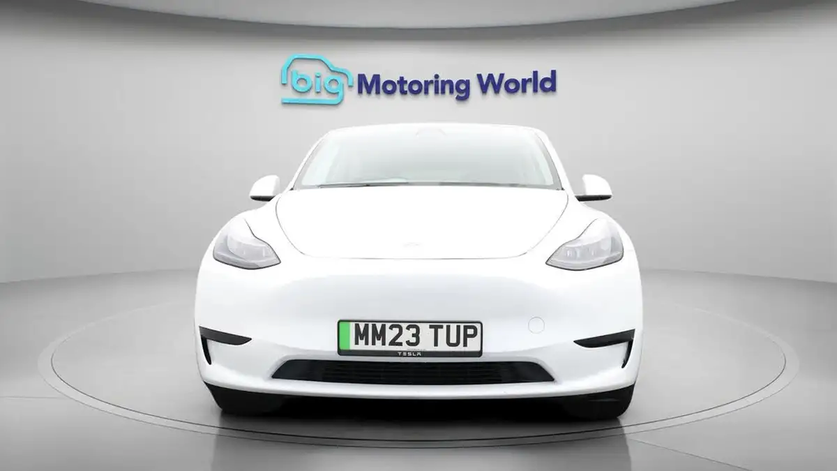 2023-tesla-model-y-e-rwd-big-2