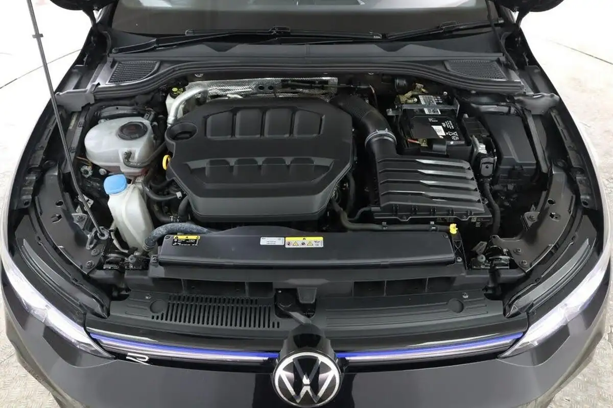 2021-volkswagen-golf-20-tsi-r-hatchback-big-27