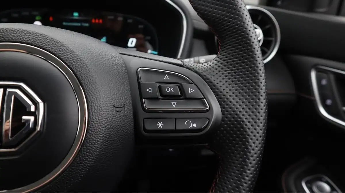 2024-mg-hs-15t-gdi-se-258ps-plug-in-hybrid-1490cc-auto-big-26