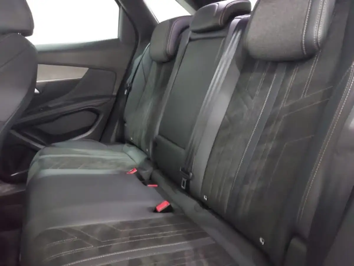 2022-peugeot-3008-suv-12-puretech-gt-premium-big-5