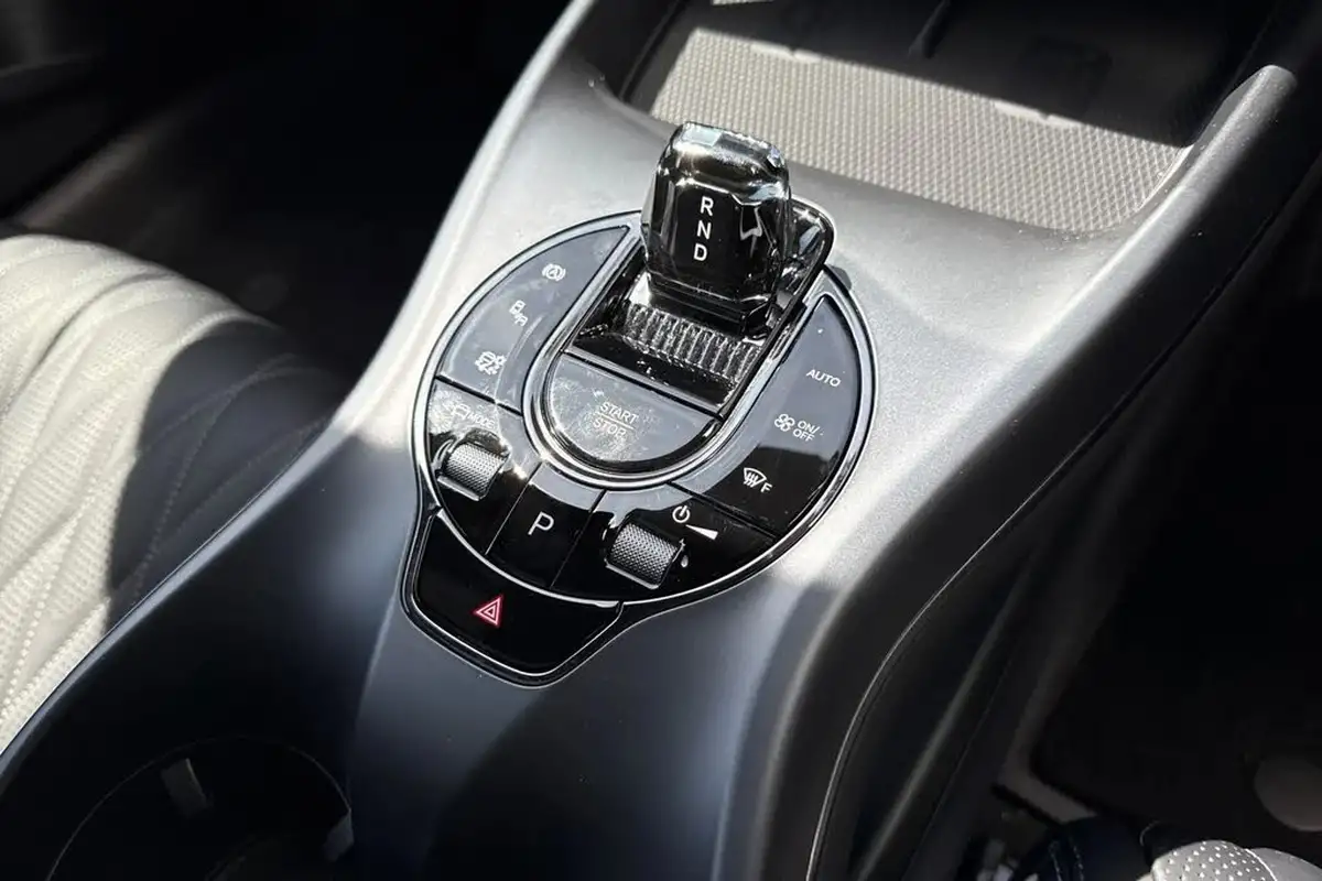 2025-byd-seal-e-design-big-18