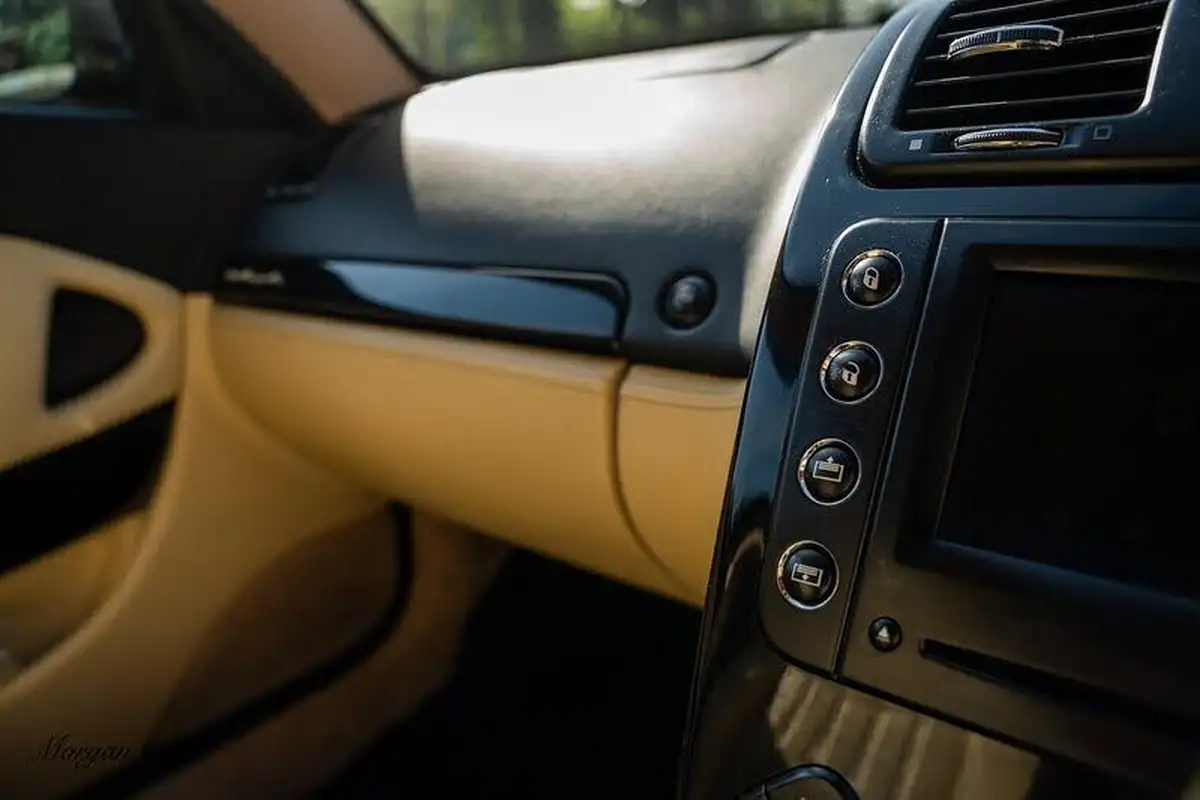 2014-maserati-quattroporte-big-42