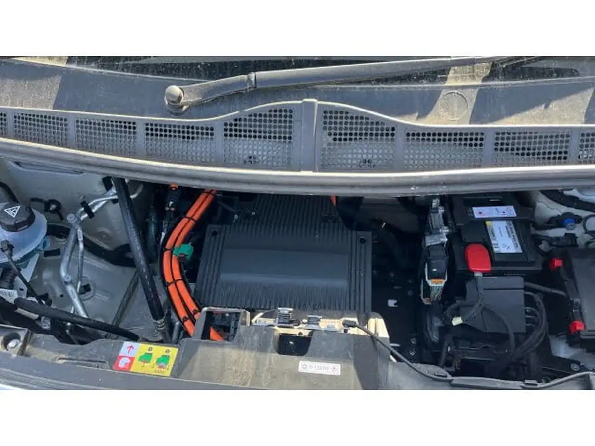 2023-vauxhall-vivaro-e-3100-75kwh-l1h1-prime-panel-van-big-7