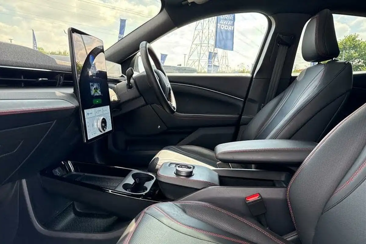 2022-ford-mustang-mach-e-e-extended-range-351ps-awd-big-18