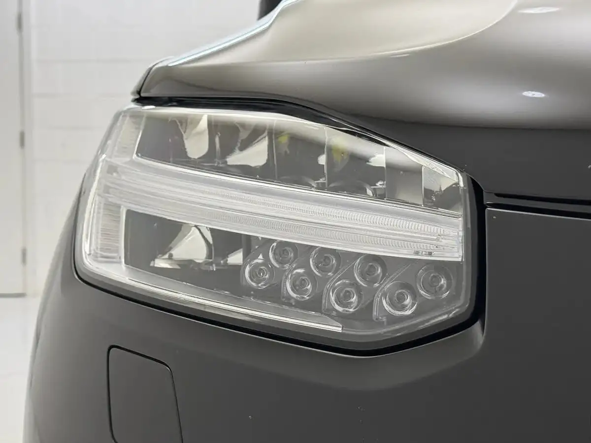 2024-volvo-xc90-20-b5-r-design-big-34