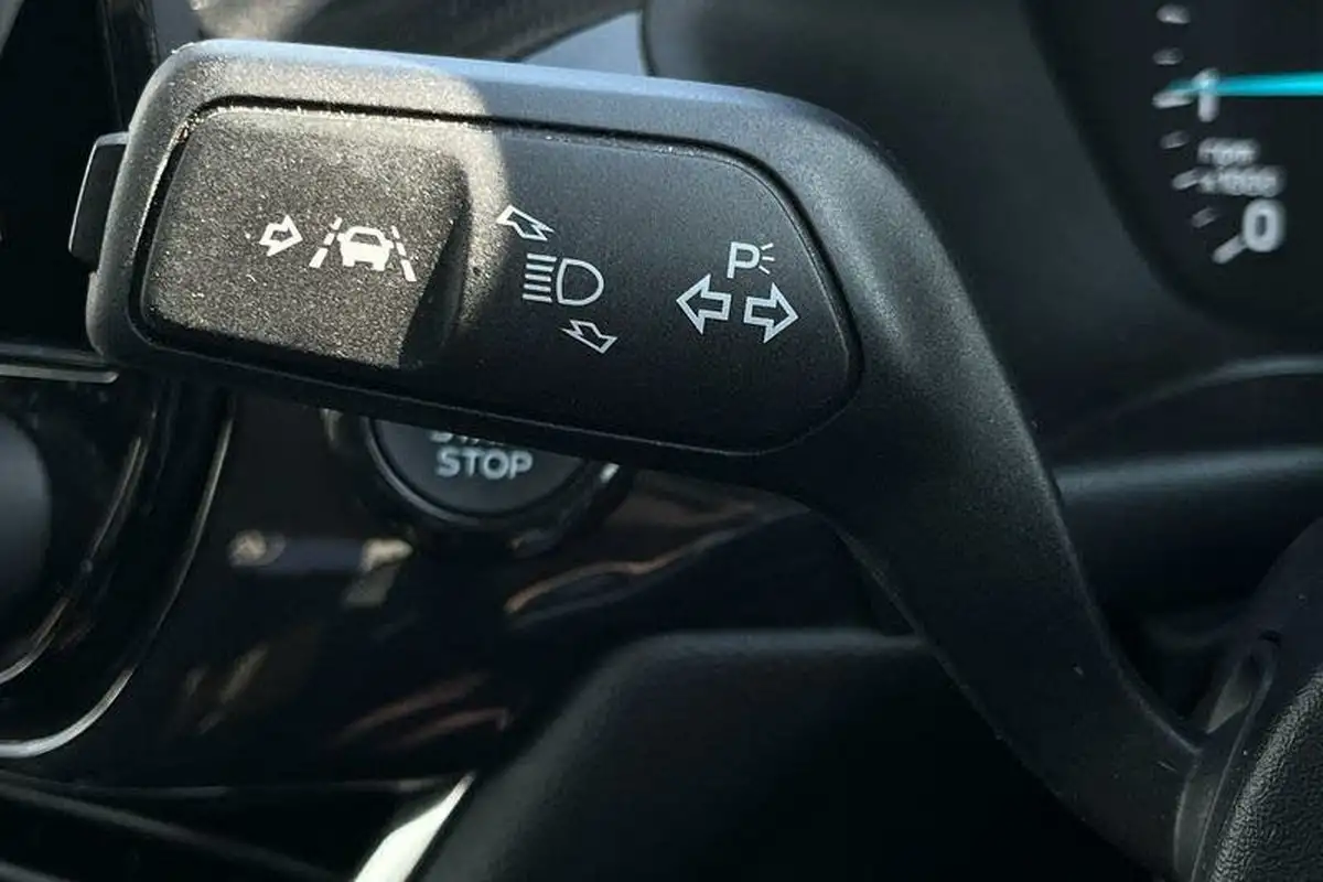 2023-ford-fiesta-10t-active-125ps-hybrid-mhev-powershift-big-13