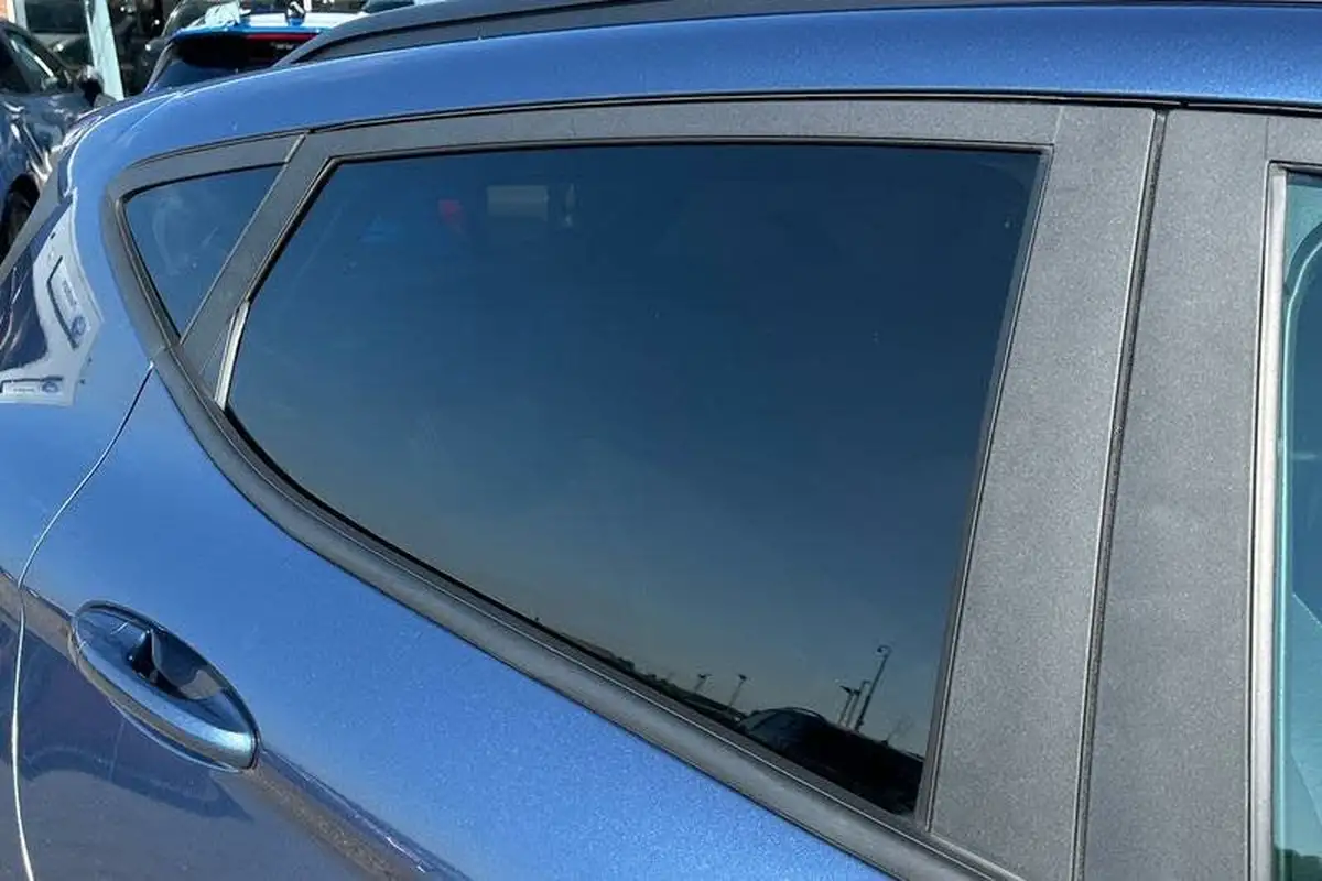 2023-ford-fiesta-10t-active-125ps-hybrid-mhev-powershift-big-37
