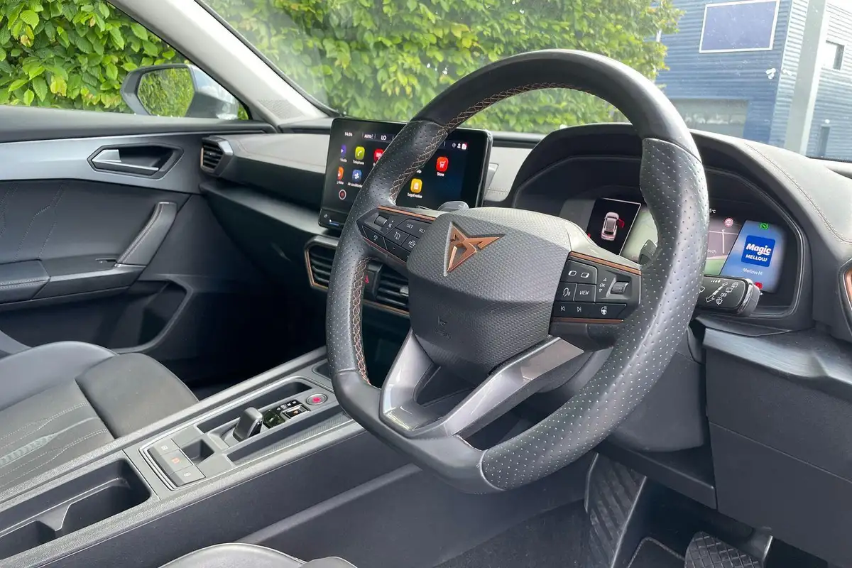 2022-cupra-formentor-14-e-hybrid-v1-big-25