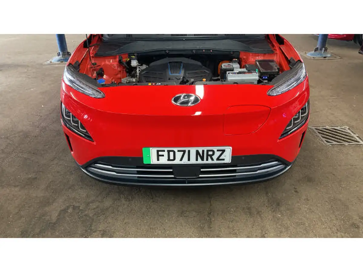 2022-hyundai-kona-e-premium-204ps-64kwh-7kw-obc-big-7