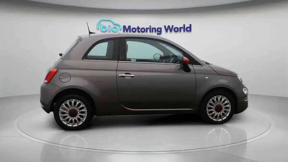 2022-fiat-500-10-red-big-8