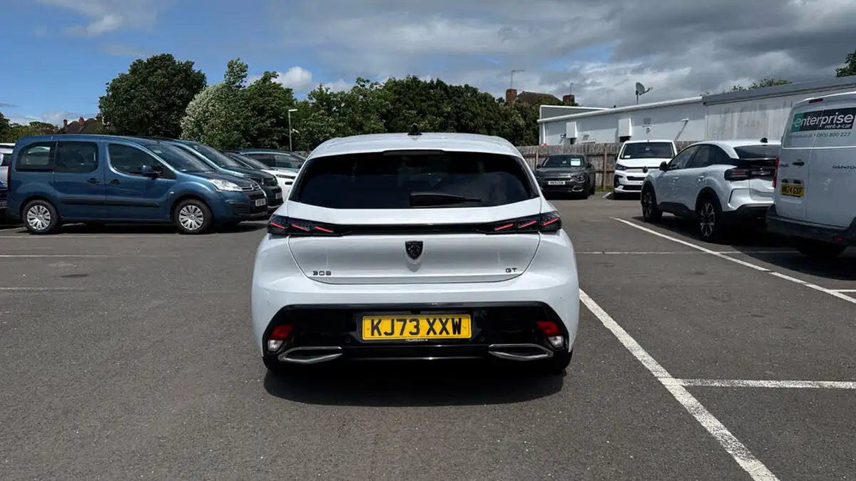 2024-peugeot-308-12-puretech-gt-130ps-ss-eat8-big-8