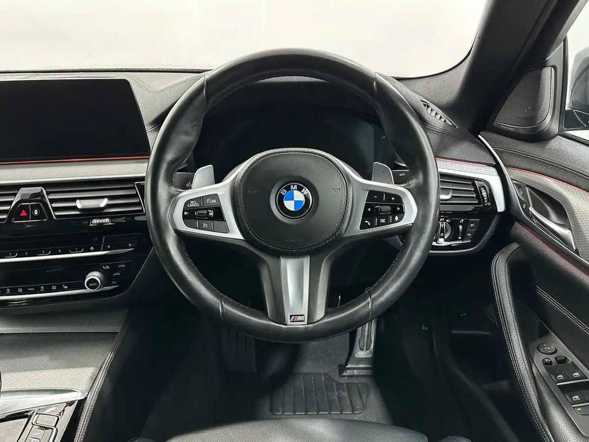 2020-bmw-5-series-20td-520d-m-sport-190ps-mht-saloon-4d-big-11