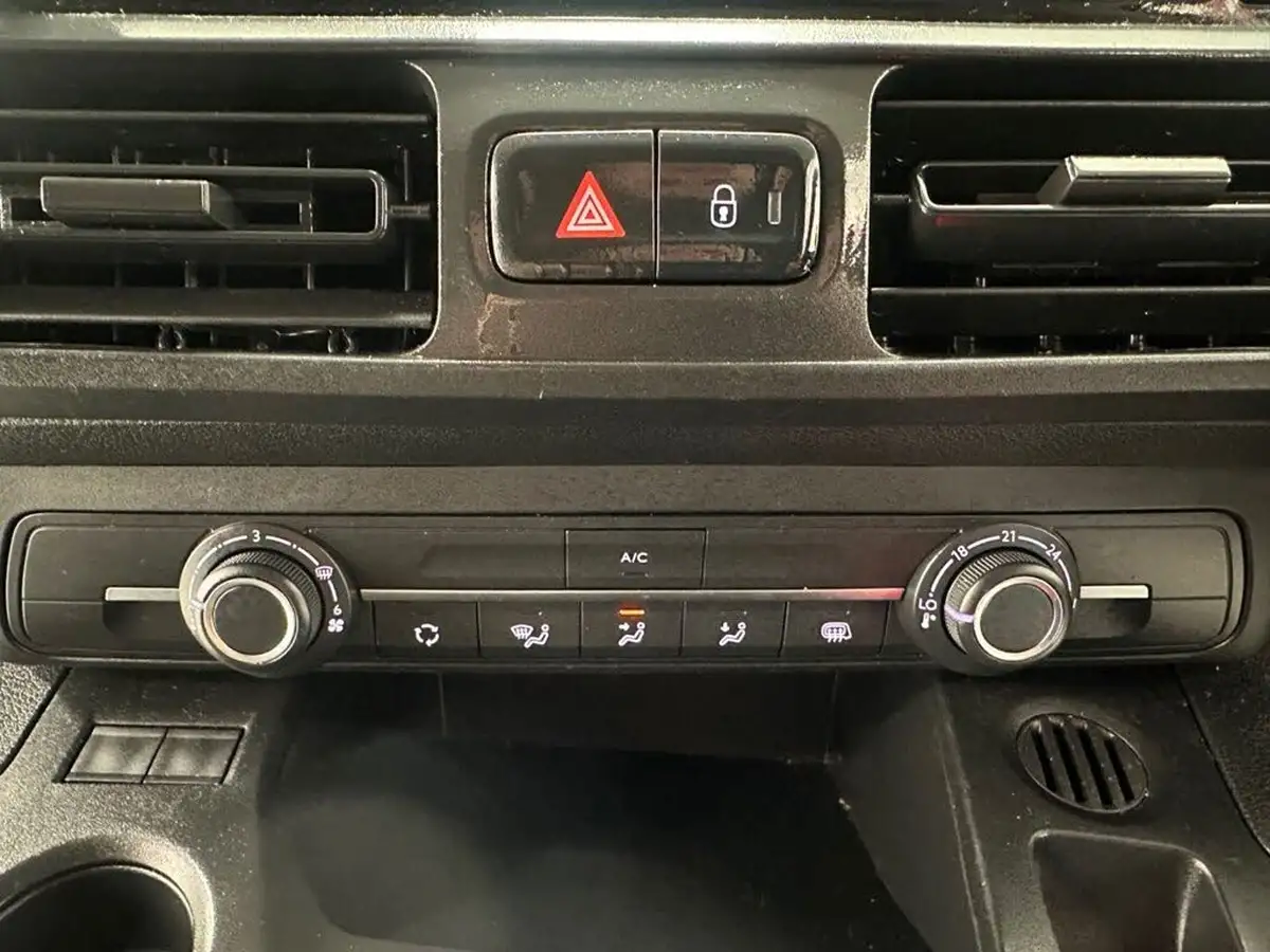 2022-vauxhall-combo-15cdti-sportive-2300-100pseu6dt-l2h1-big-8