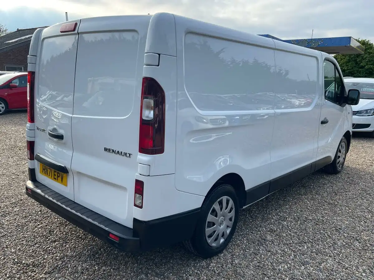 2021-renault-trafic-20dci-ll30-energy-120-business-panel-big-4