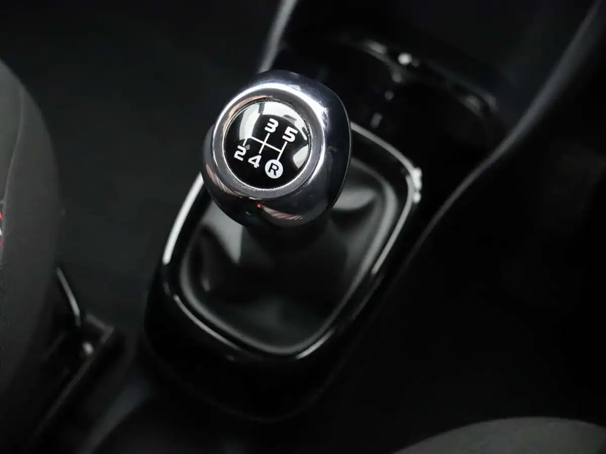2020-citroen-c1-10-vti-shine-5d-big-29
