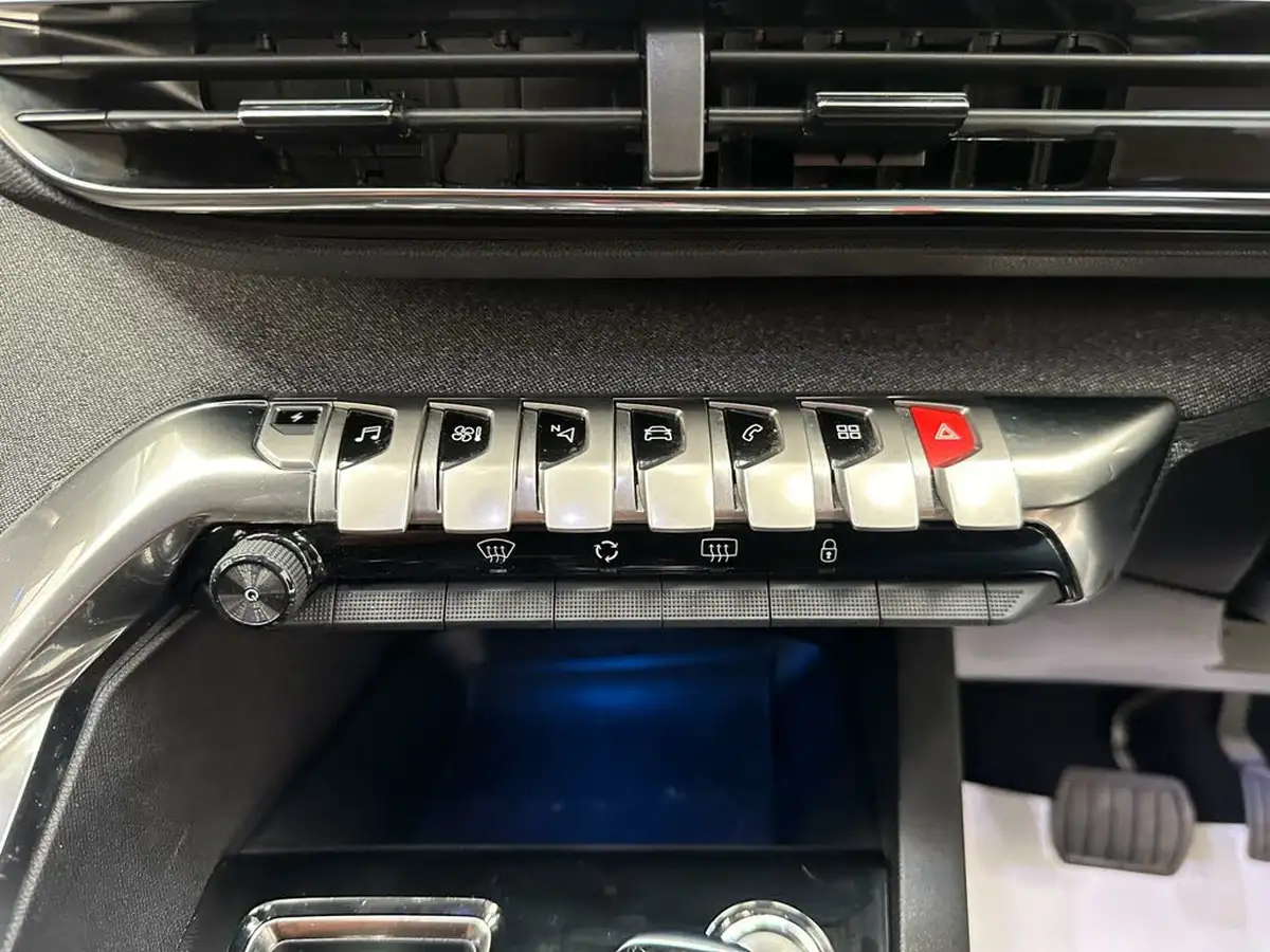 2022-peugeot-3008-suv-16-puretech-allure-premium-225bhp-hybrid-big-13