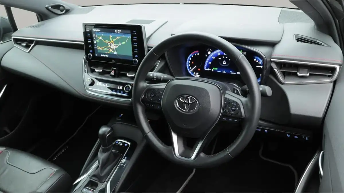 2020-toyota-corolla-20-vvt-i-excel-spare-wheel-touring-sports-big-8