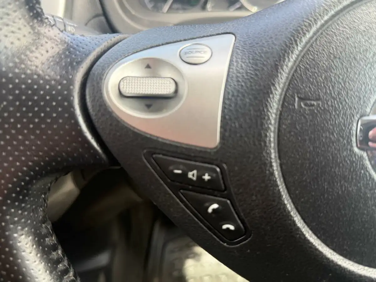 2014-nissan-note-15dci-tekna-style-pack-big-42