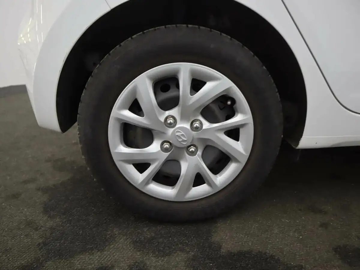 2019-hyundai-i10-12-se-auto-big-6