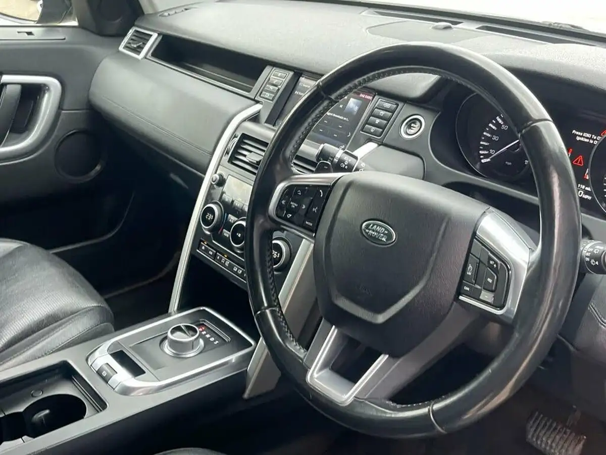 2015-land-rover-discovery-sport-22td-hse-awd-auto-big-21