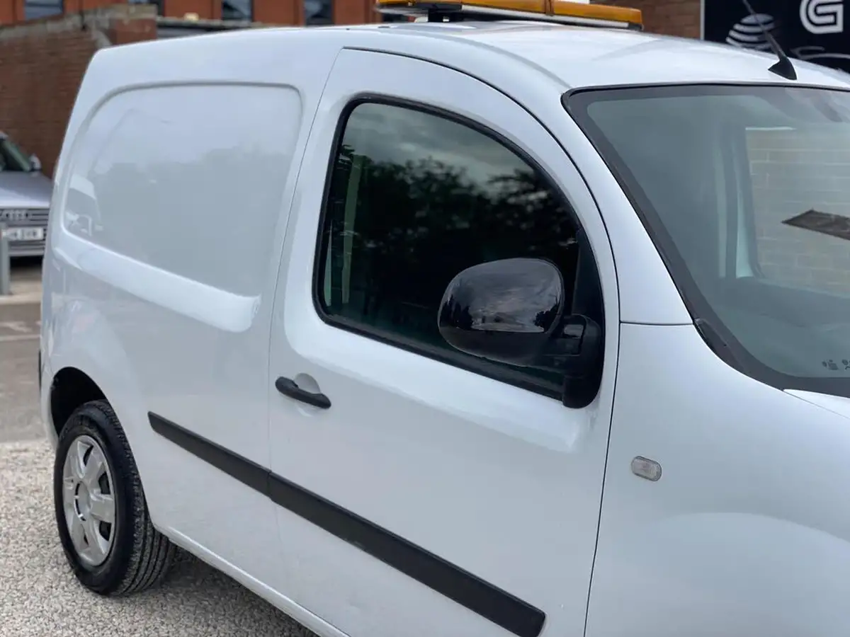 2016-renault-kangoo-15td-ml19-dci-90-business-panel-big-10